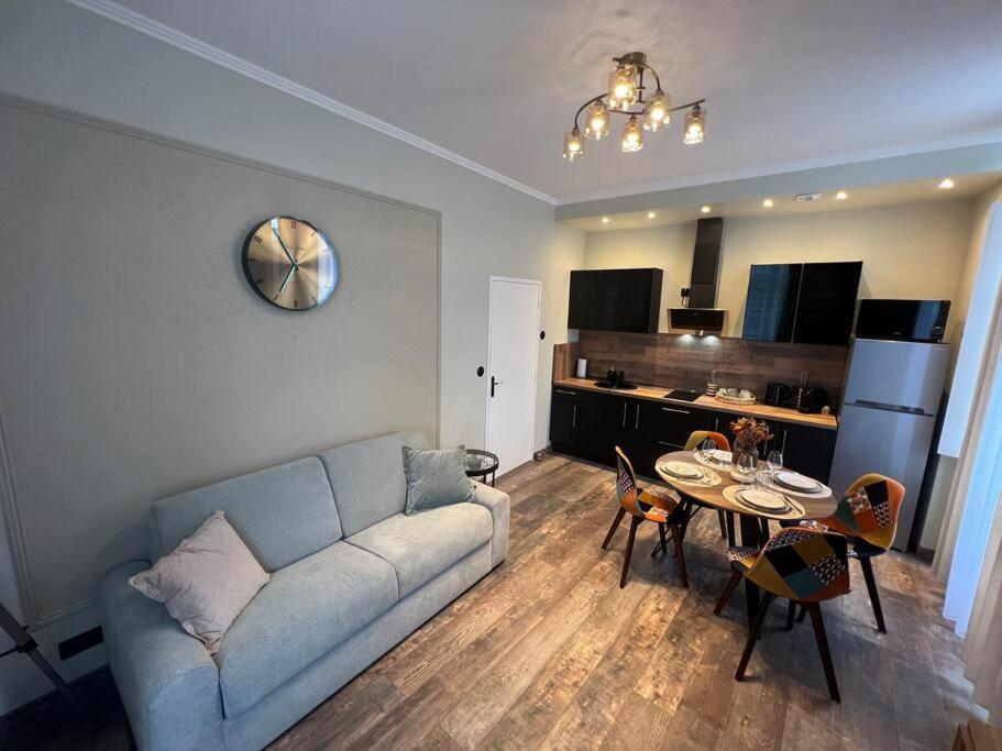 Plein Coeur Du Centre Historique De Perigueux . Apartment Luaran gambar