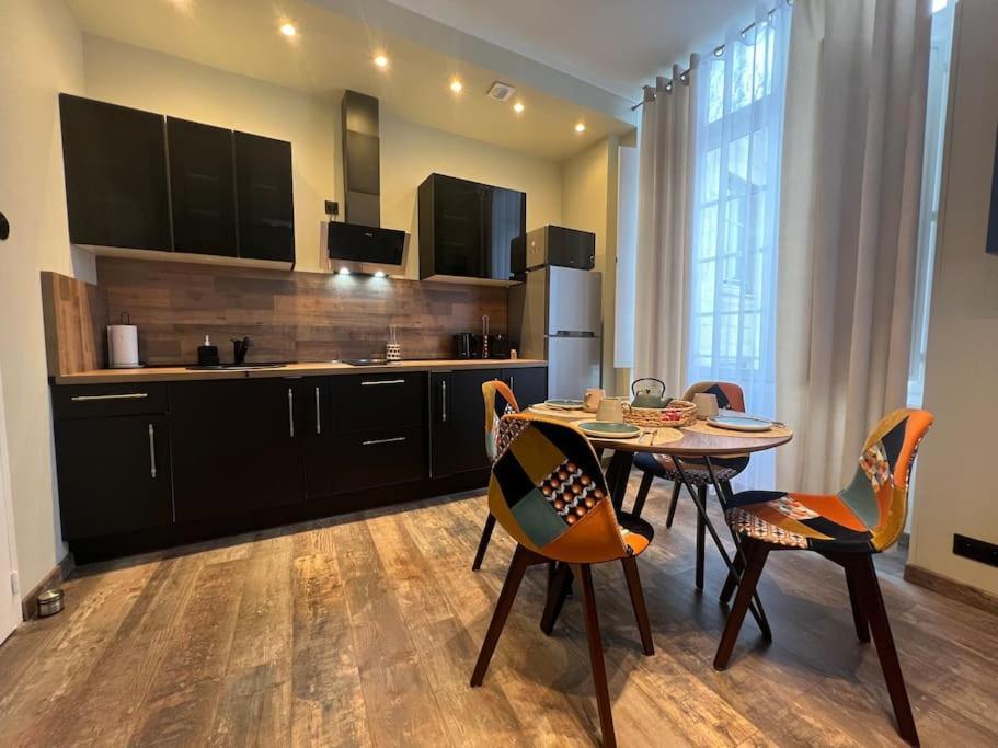 Plein Coeur Du Centre Historique De Perigueux . Apartment Luaran gambar